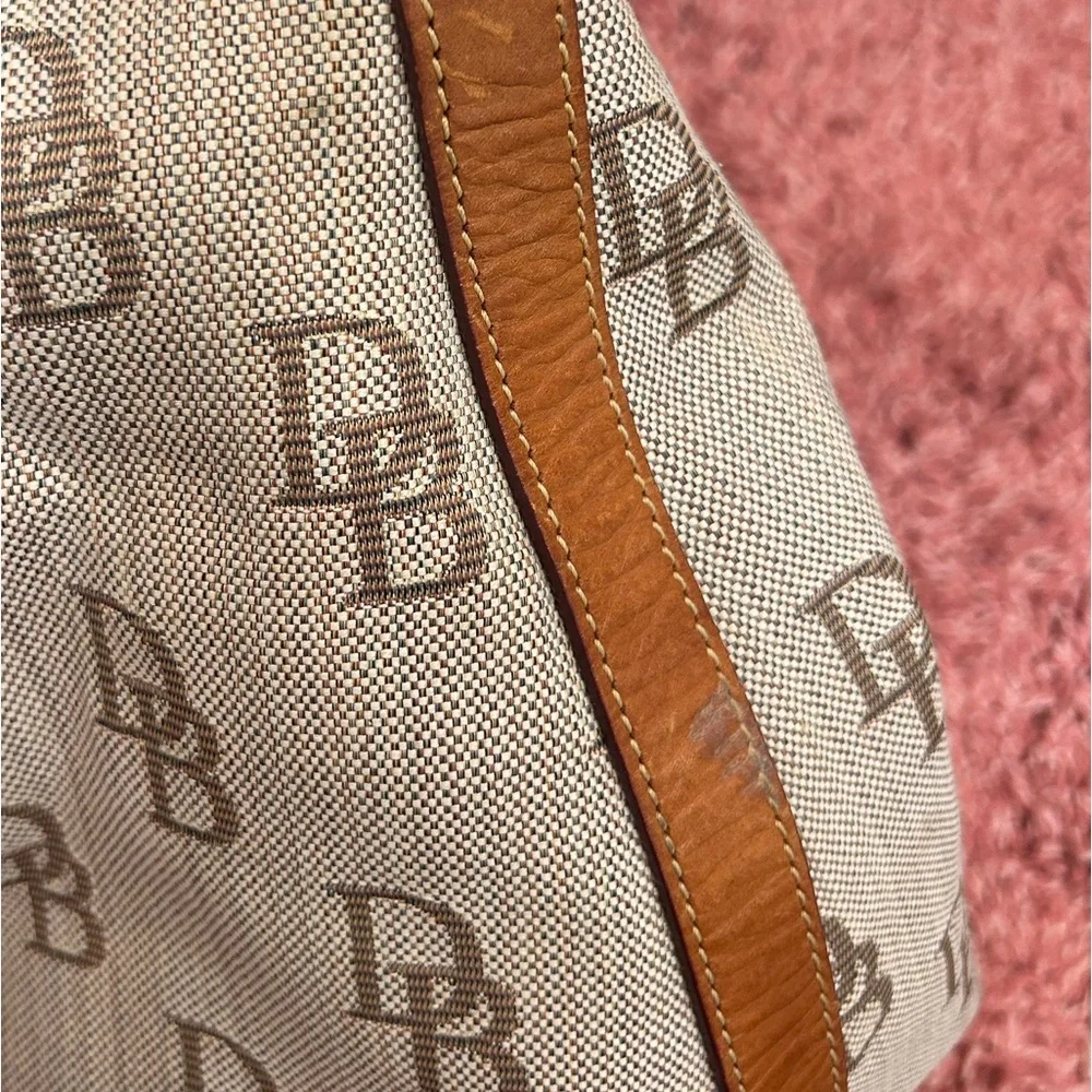 Dooney and Bourke Tulip Tassel Tote Handbag - vintage - big logos